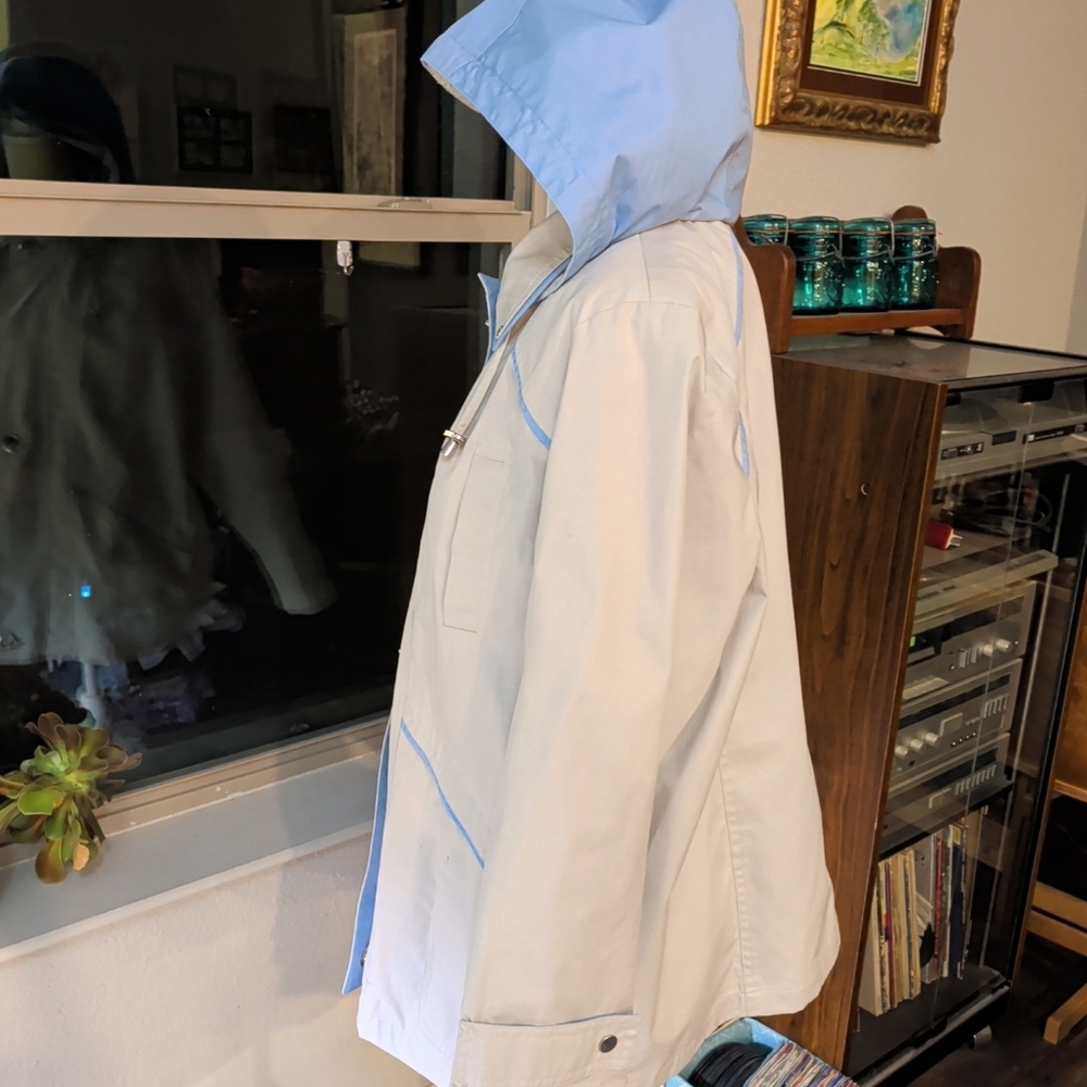 Mackinstosh Women's Raincoat Size XL Beige & Blue Zippered Toggles Pockets - Picture 3 of 12